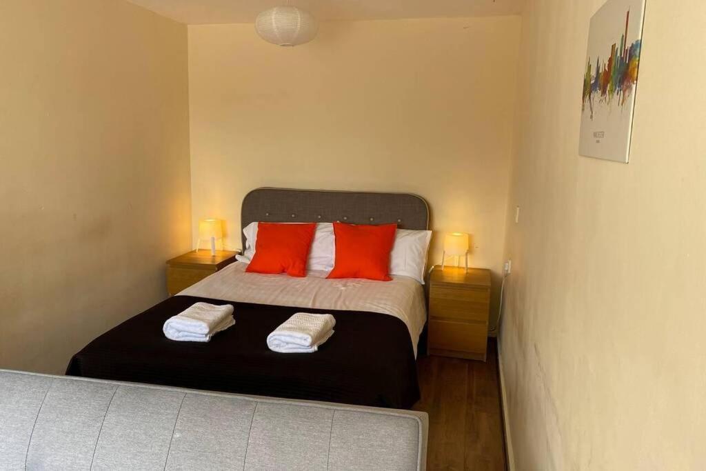 Conveniently Situated 1Bed Apt In Stretford Leilighet Manchester Eksteriør bilde